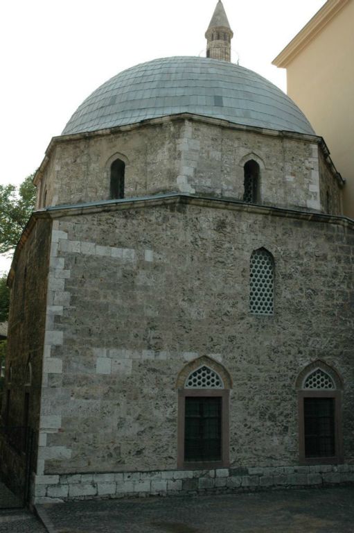 la mosquée Hassan Jakovali