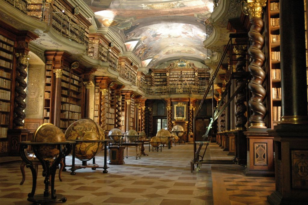 la bibliothèque du Klementinum