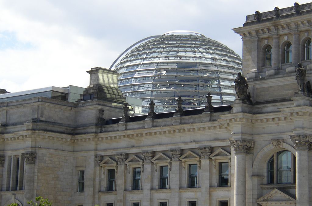 Nouvelle coupole du Reichstag (architecte F. Gehry)