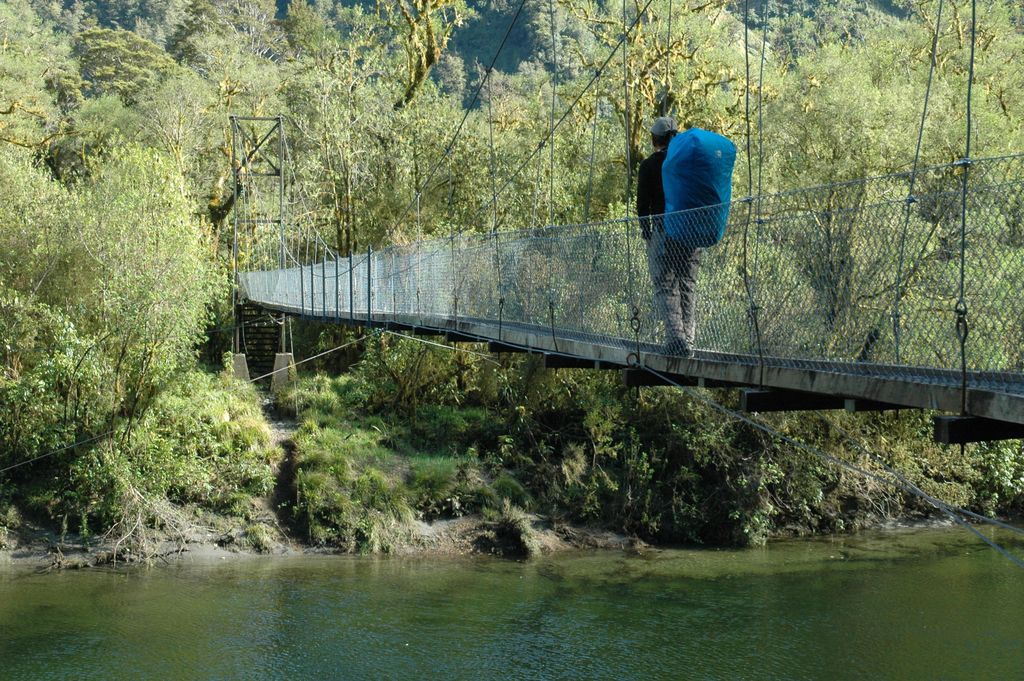Pont suspendu sur Arthur River