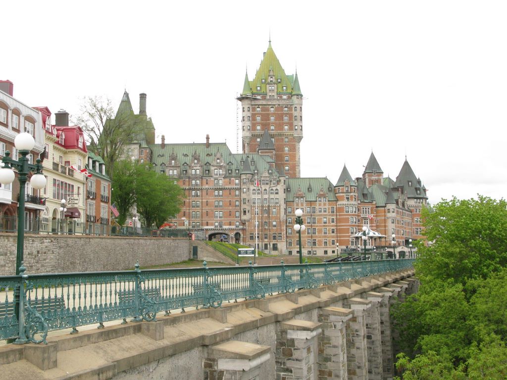 Québec: Château de Frontenac vu de la Terrasse-Dufferin