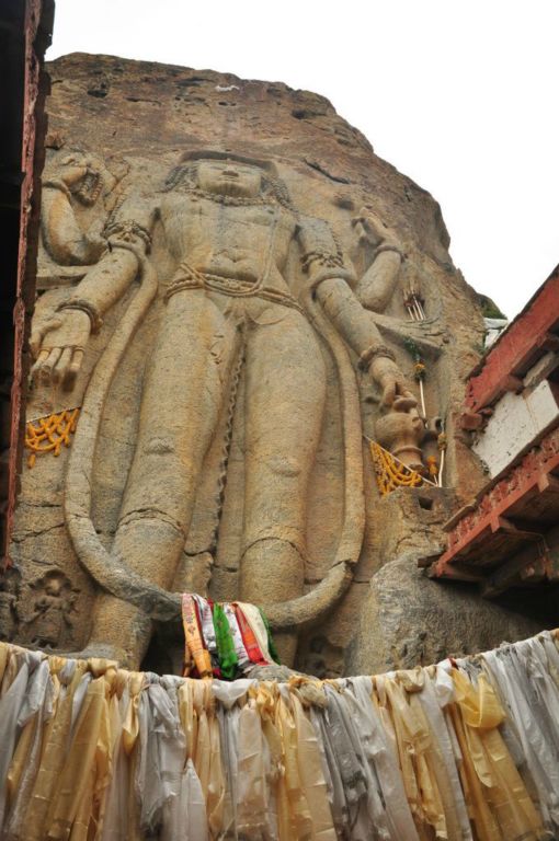 Maitreya géant