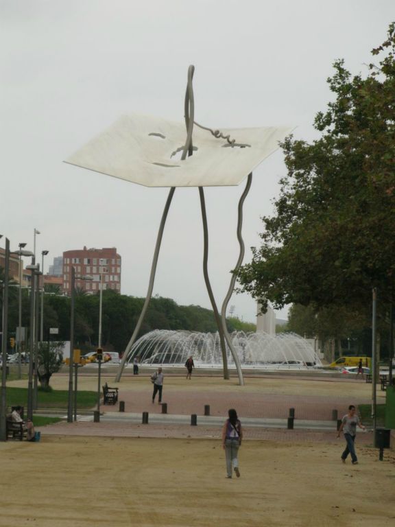 Sculpture Place des Volontaires(de Llena en 1993)