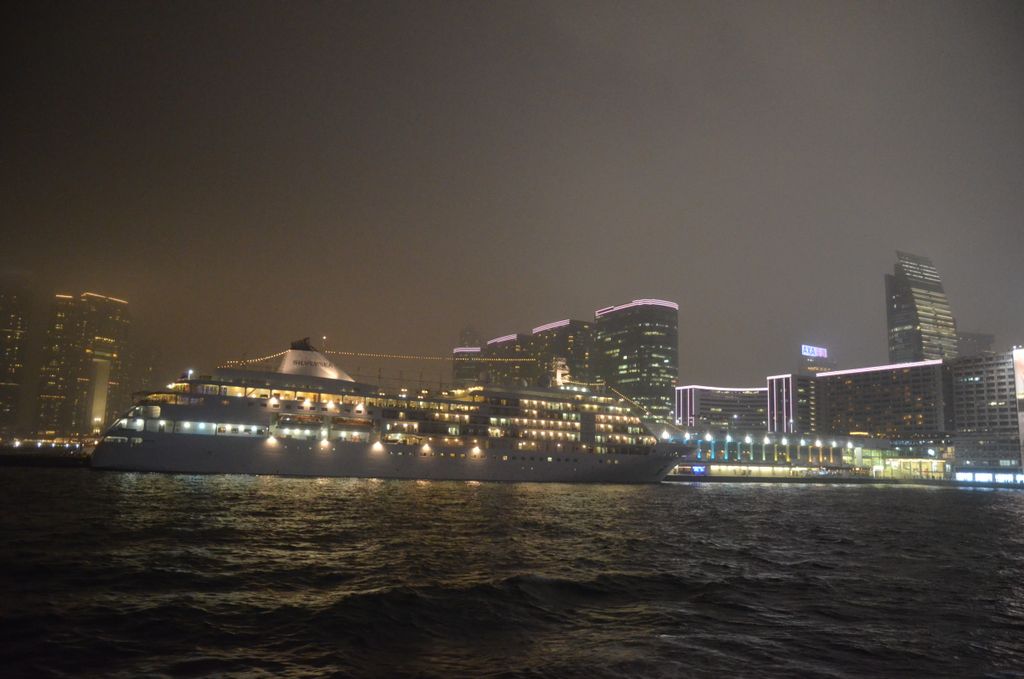 Traversée de Victoria Harbor, de Kowloon à l'île de Hong Kong