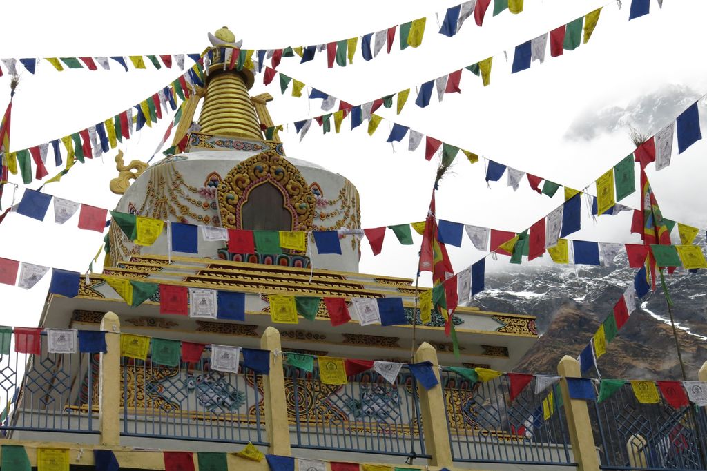 La bas du stupa