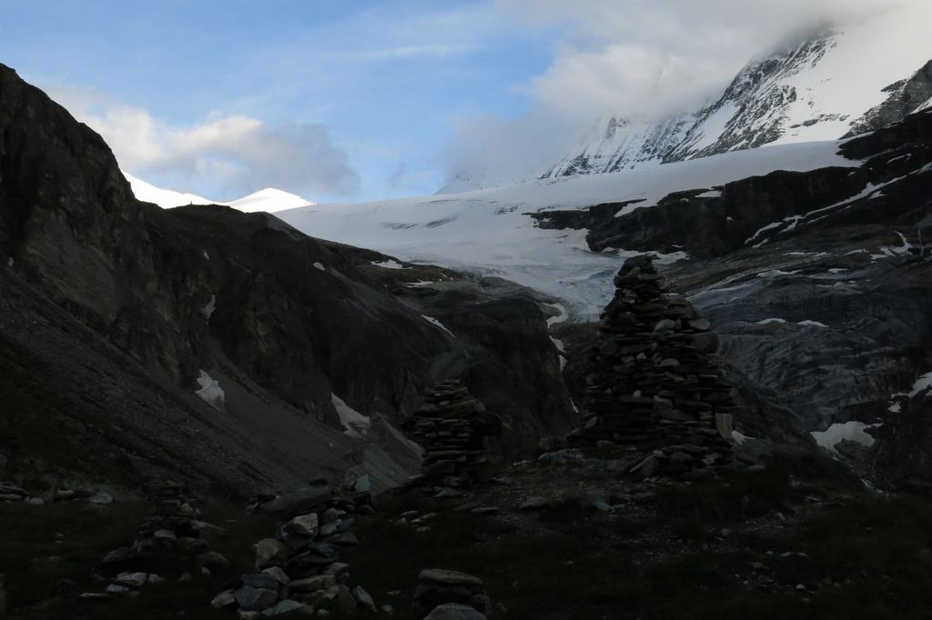 Vue depuis la terrasse: le glacier de Brunegg et le col du Bishorn