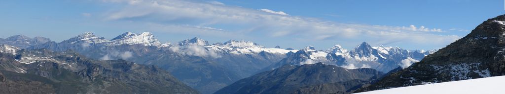 Vue sur les sommets de l'Oberland Bernois