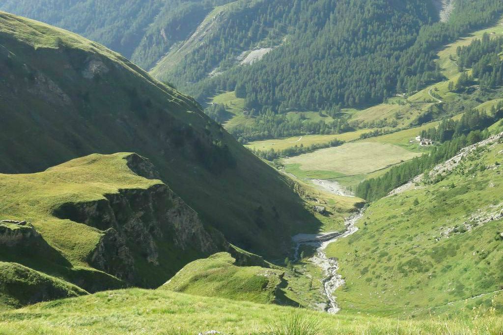 Combe des Merdeux (signifiant Combe des Mares d'eau !)