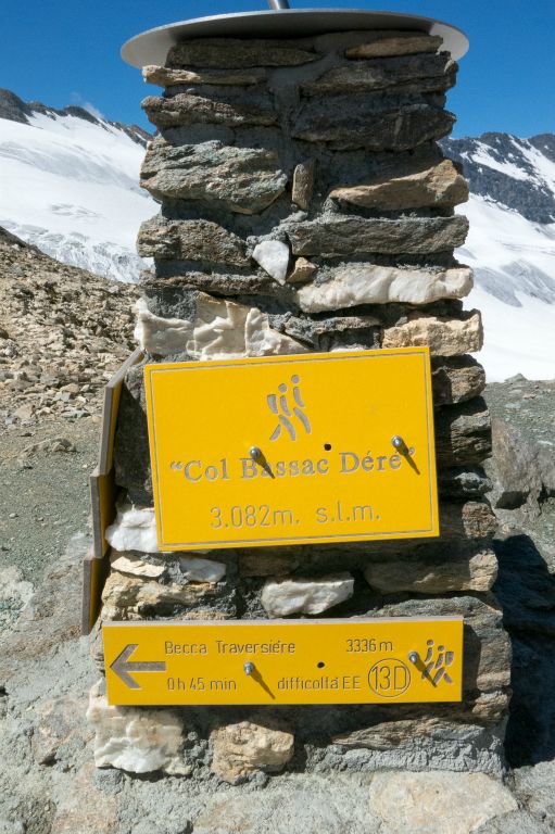 Arrivée au col Bassac Déré à 2284m