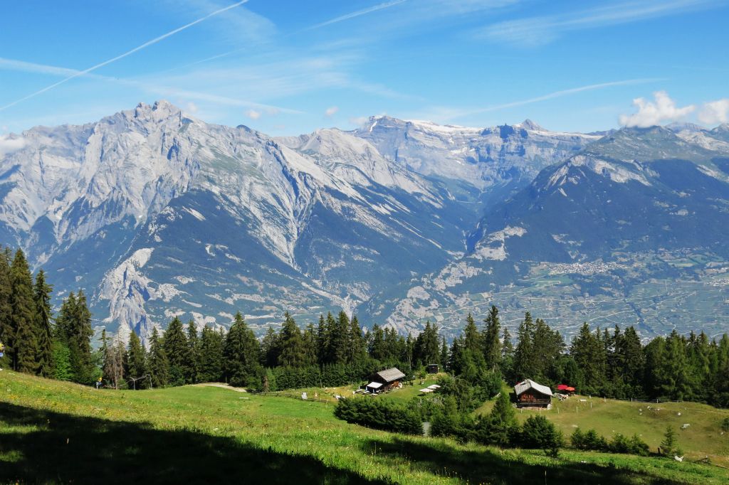 En contre-bas : la vallée du Rhône