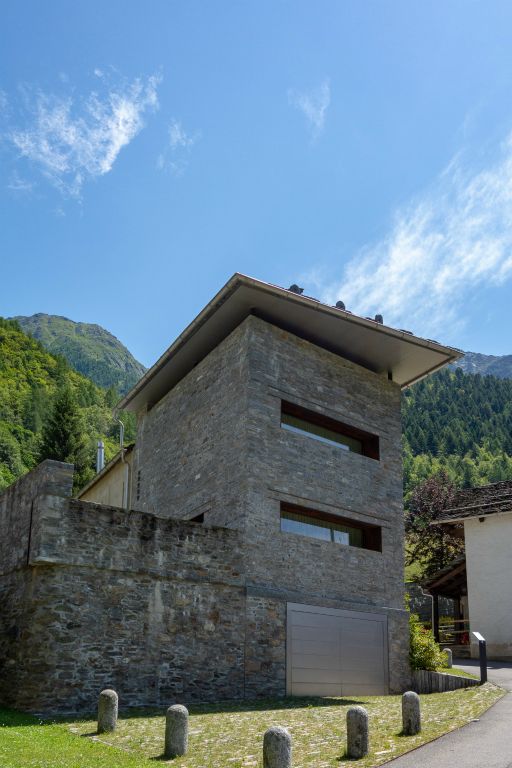 Village de Mogno. Toutes les maisons, neuves ou rénovées, sont l'oeuvre de l'architecte Giovan Luigi Dazio et de sa fille
