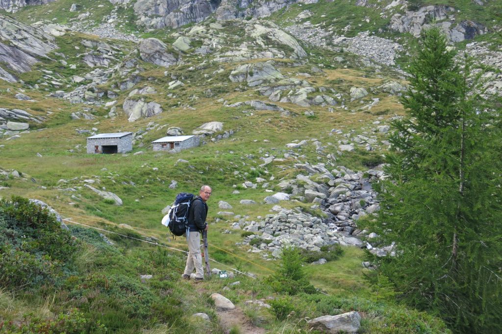 En fait, notre bivouac était à quelques dizaines de mètres des clôtures électrifiées pour le bétail