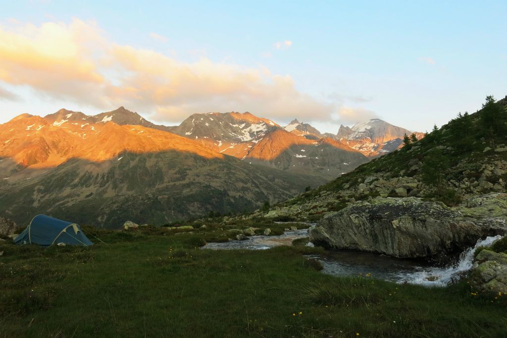 Quel emplacement ! Vue sur l'autre côté de la vallée de Turtemagne