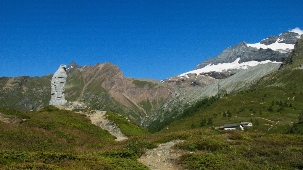 L'aigle du Simplon, symbole de vigilance érigé pour la Brigade de montagne 11