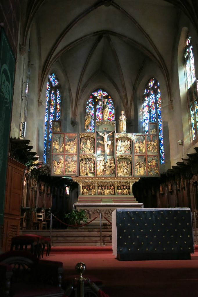 L'église de l'Invention-de-la-Sainte-Croix et son retable du 16ème siècle