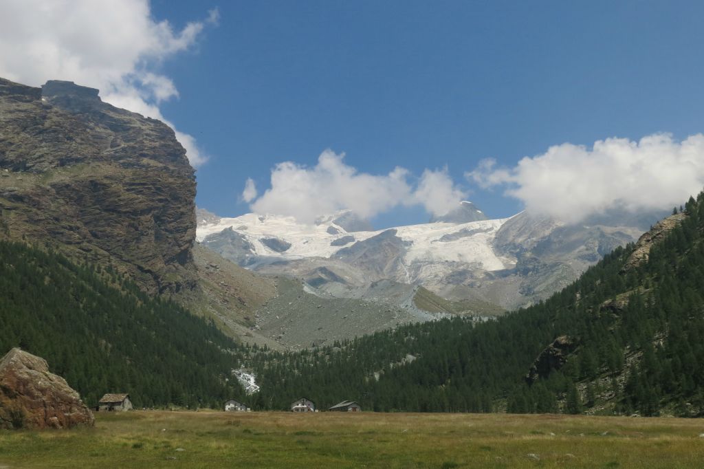 Le plan di Verra et les sommets du Mont Rose