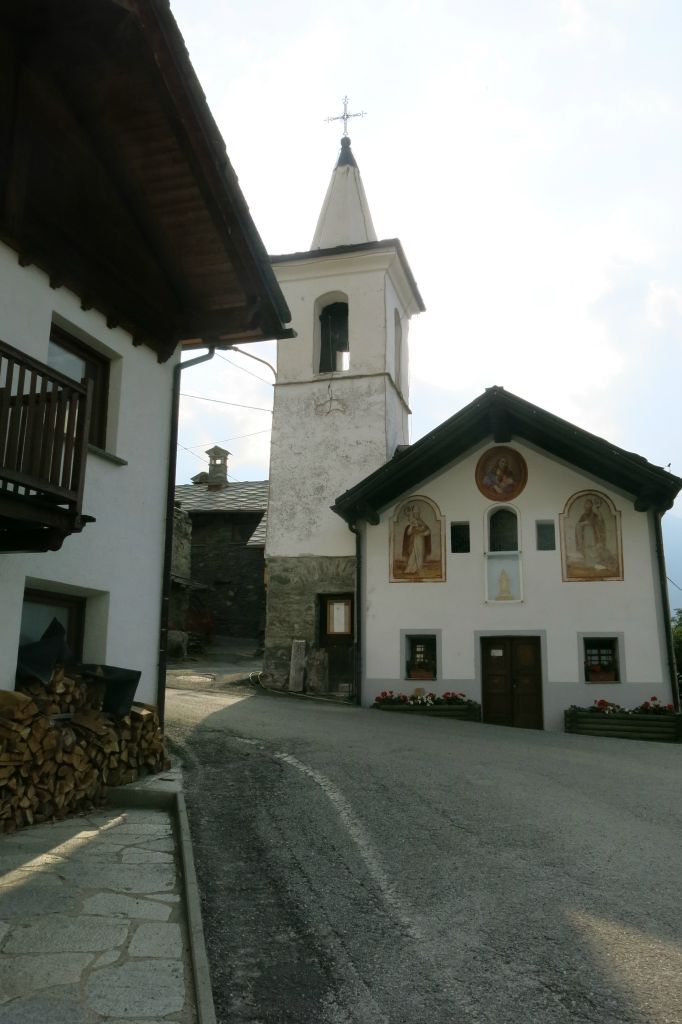 Randonnée en boucle à partir de Mandriou (près de Champoluc) en espérant avoir une vue panoramique sur le Mont Rose