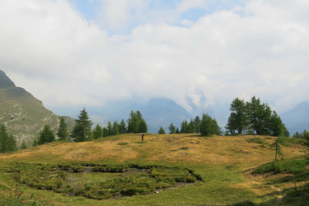 Col à 2276m et le Lac Lochien à sec