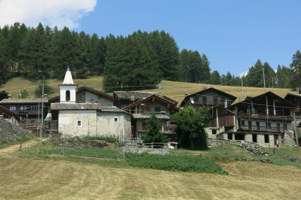 Le village de Mandriou est à nouveau en vue