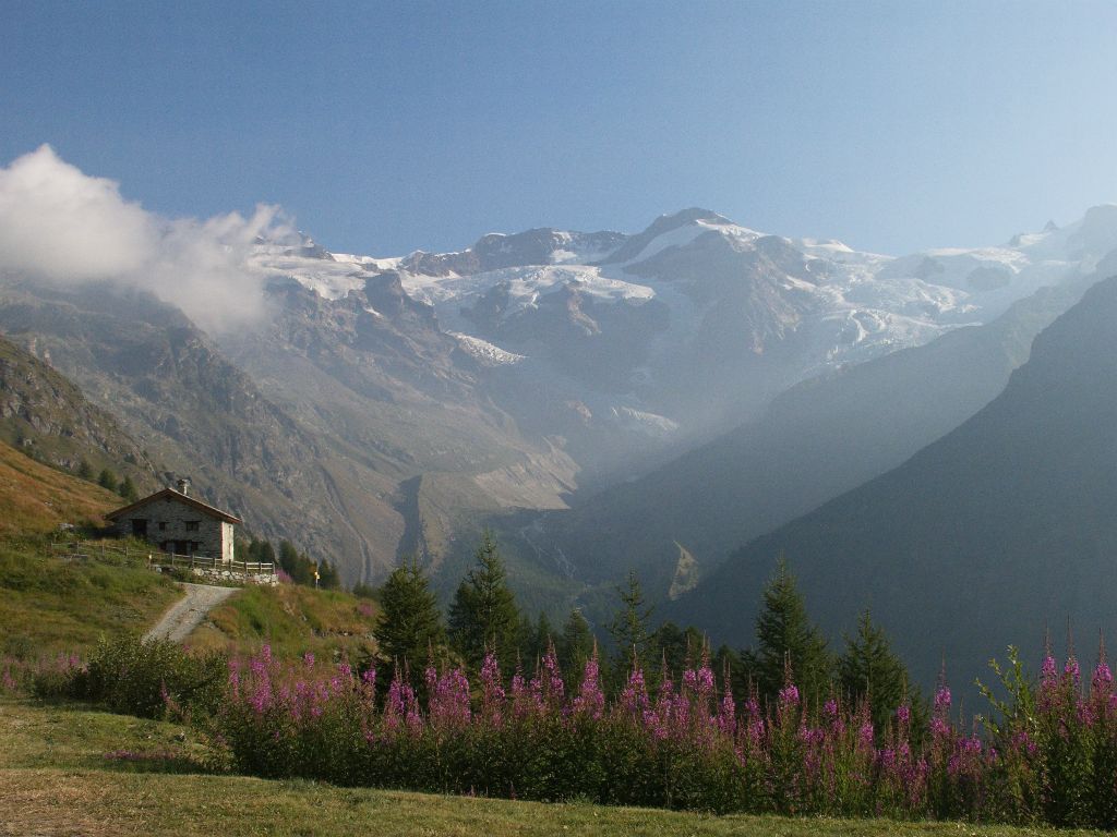 Après le 1er tronçon en téléphérique à 2179m