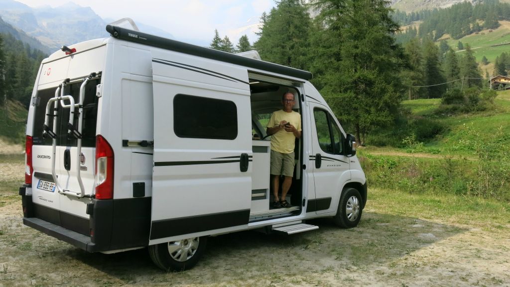 Retour à Staffal et camp le long de la Lys