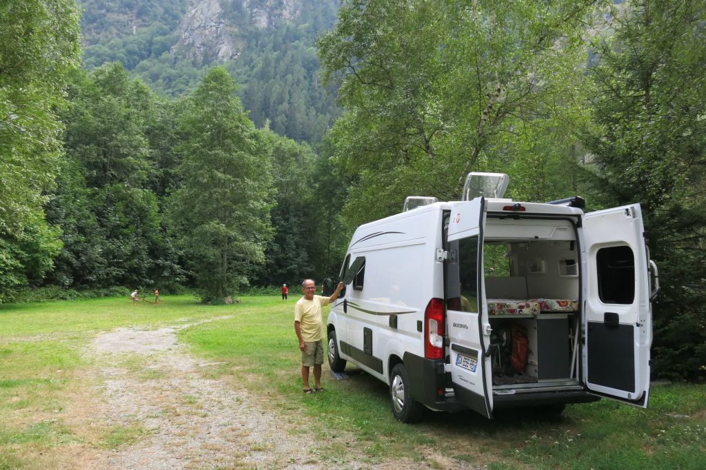 Après un long parcours routier passant par Biella, nous atteignons enfin Alagna dans le Val Sesia