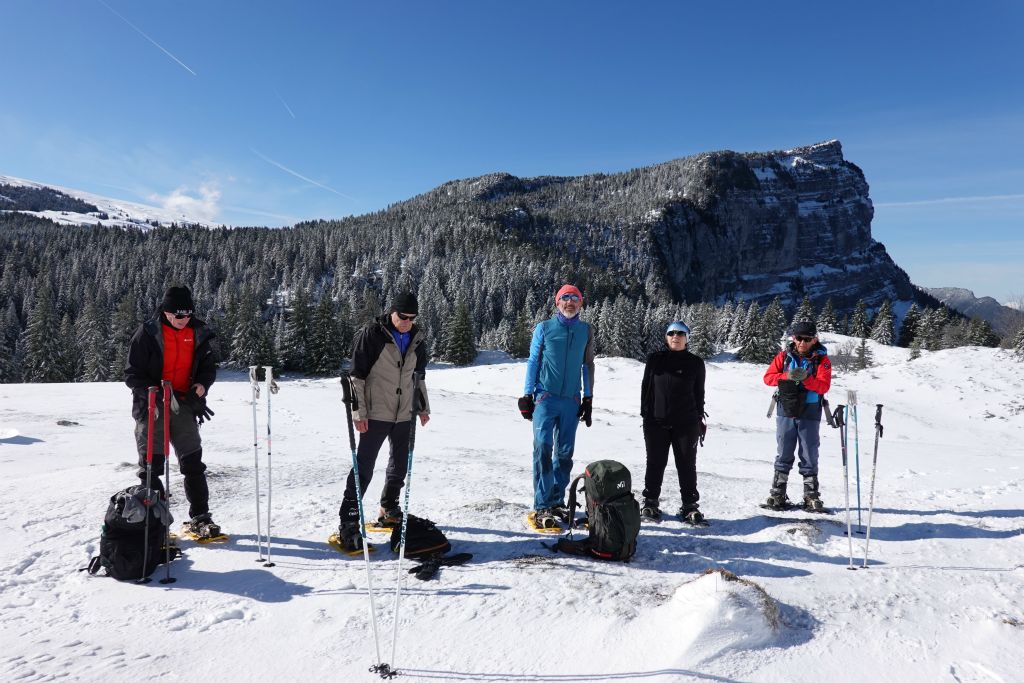 Au Col de l'Alpette, les raquettes sont enfin chaussées !