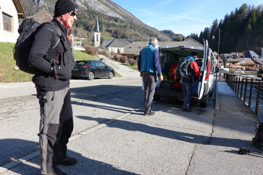 Après avoir fait une boucle au nord de St-Pierre d'Entremont, nous allons commencer une boucle au sud