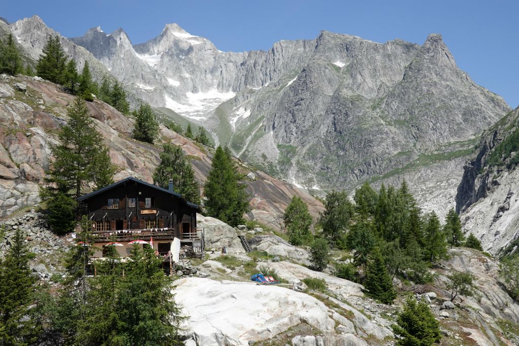 Superbe panorama en repartant du refuge