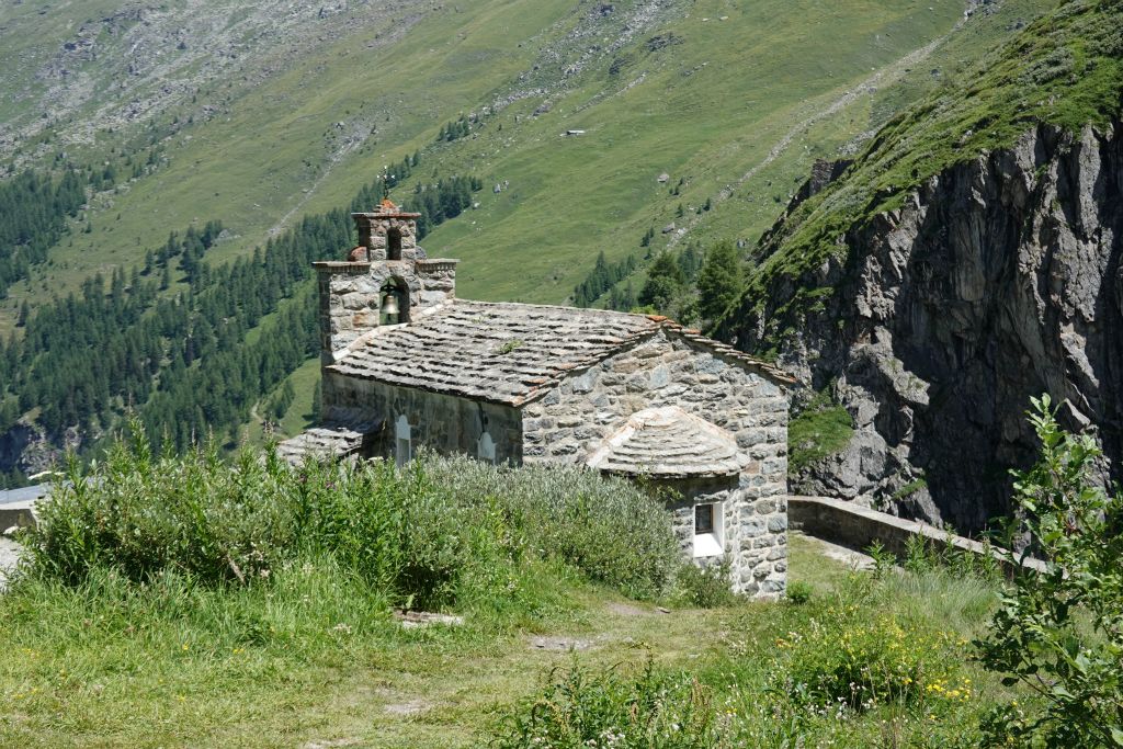 Petite chapelle construite lors du chantier du barrage