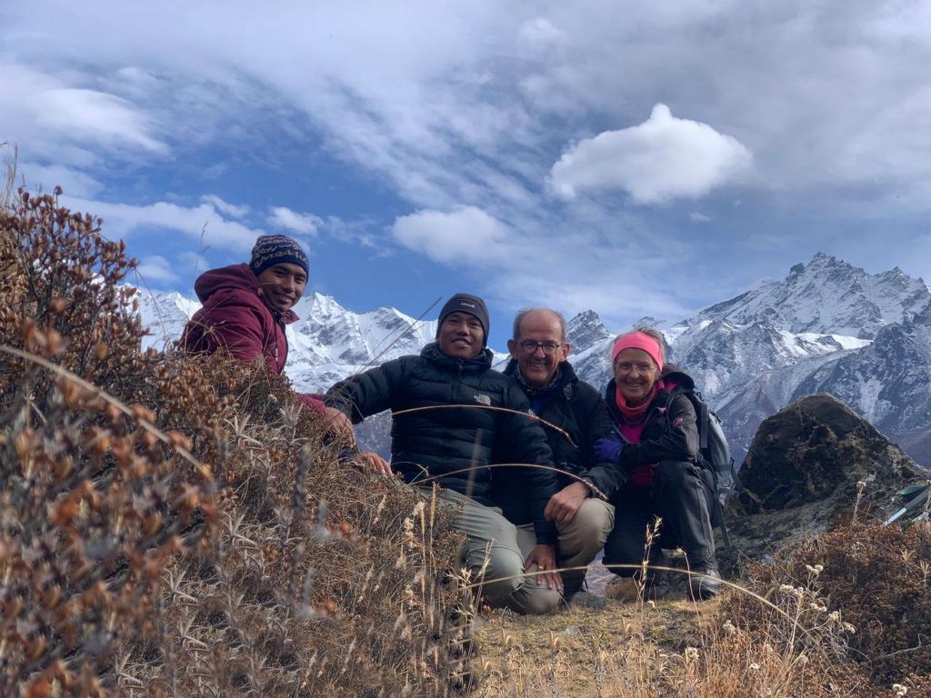 Jour d'acclimatation : Sonam notre porteur, Chhetra notre guide, tous les deux de l'Agence Nepal Ecology Trek