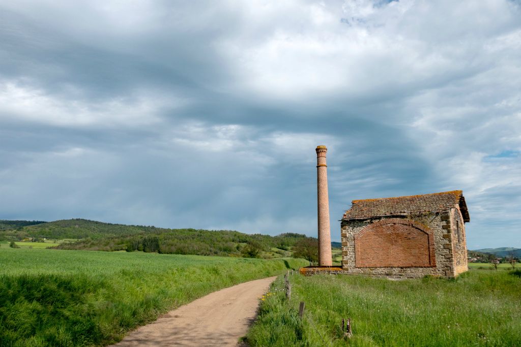 Cheminée d'une ancienne mine