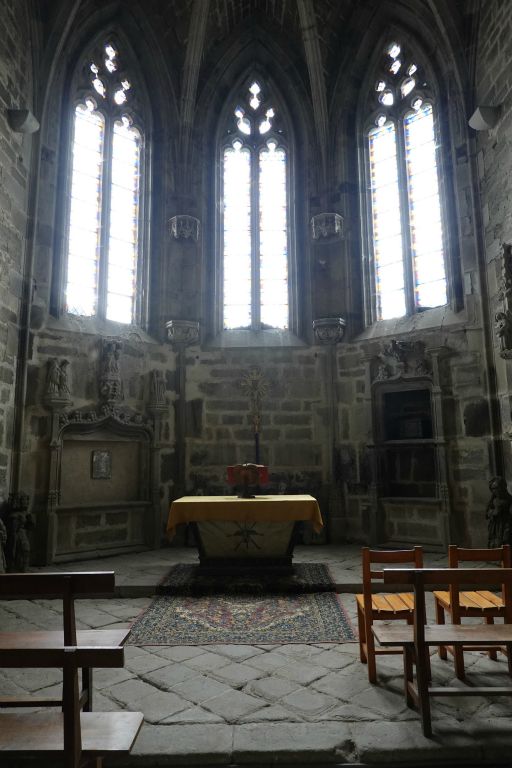 L'intérieur de la chapelle  Ste-Anne du prieuré