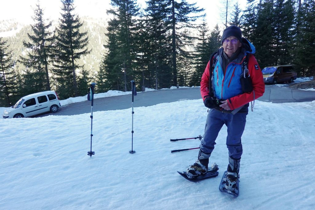 On peut chausser les raquettes de suite ; une chance !