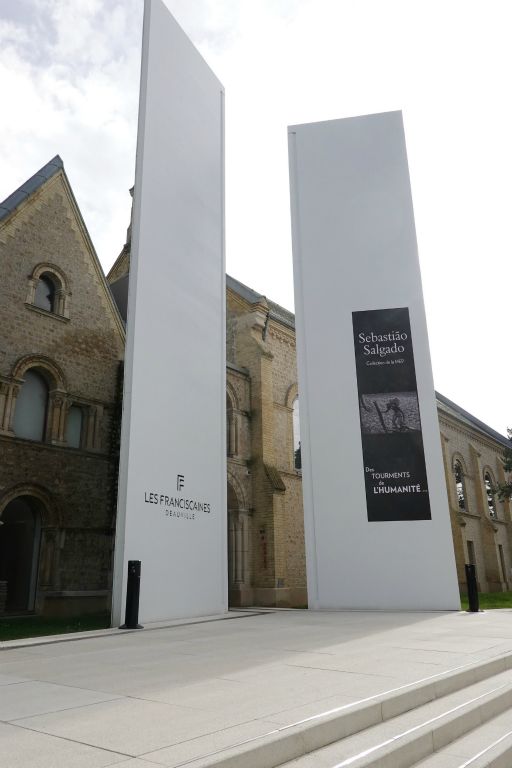 Exposition Salgado aux Franciscaines de Deauville