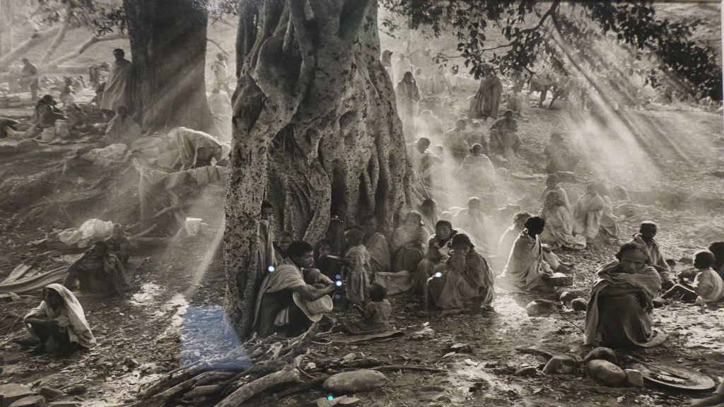 Réfugiés dans un camp à l'ouest du Tigré en Ethiopie, 1985