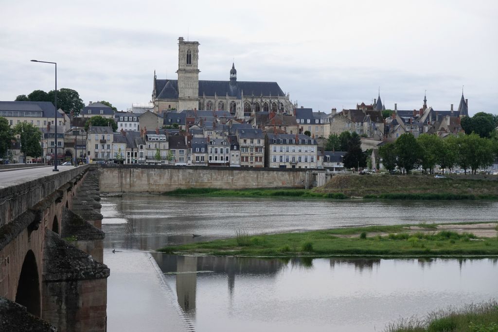Arrivée à Nevers après 92 km
