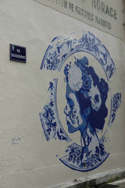 Dans le quartiers des faïenciers, le fameux "bleu de Nevers"