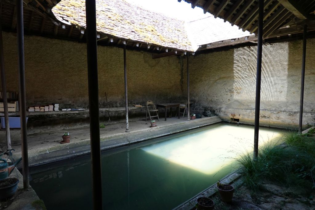 C'est un biblio-lavoir. Quelle bonne idée !
